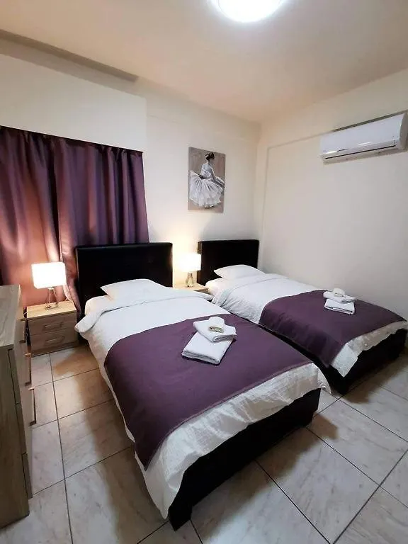 Tony'S Boutique Apartment لارنكا